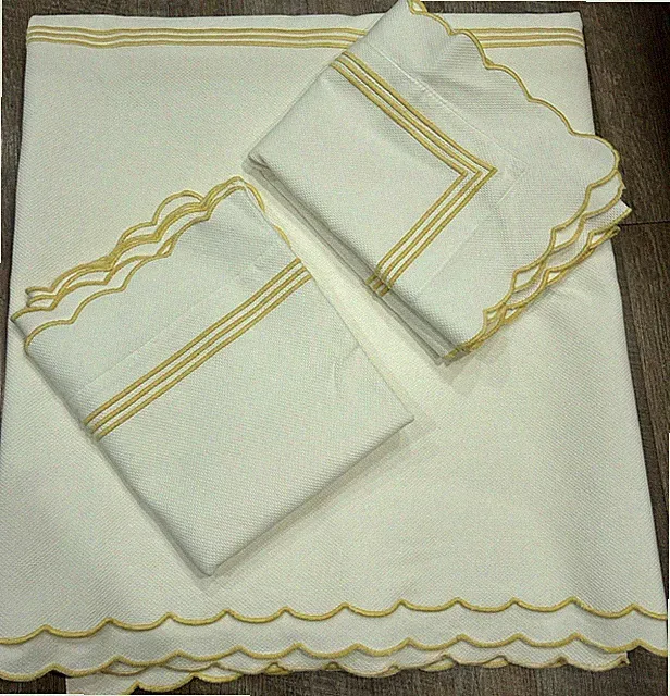 Schweitzer Linen ‘Hampton Court’ White Cotton Bedspread 2 Pillow Shams